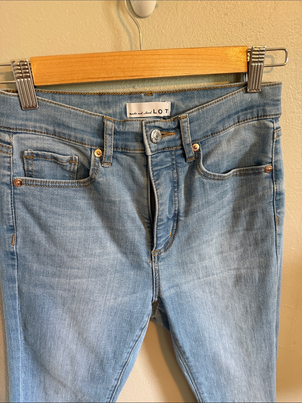 LOFT The Kick Crop jeans - Picture 2 of 4